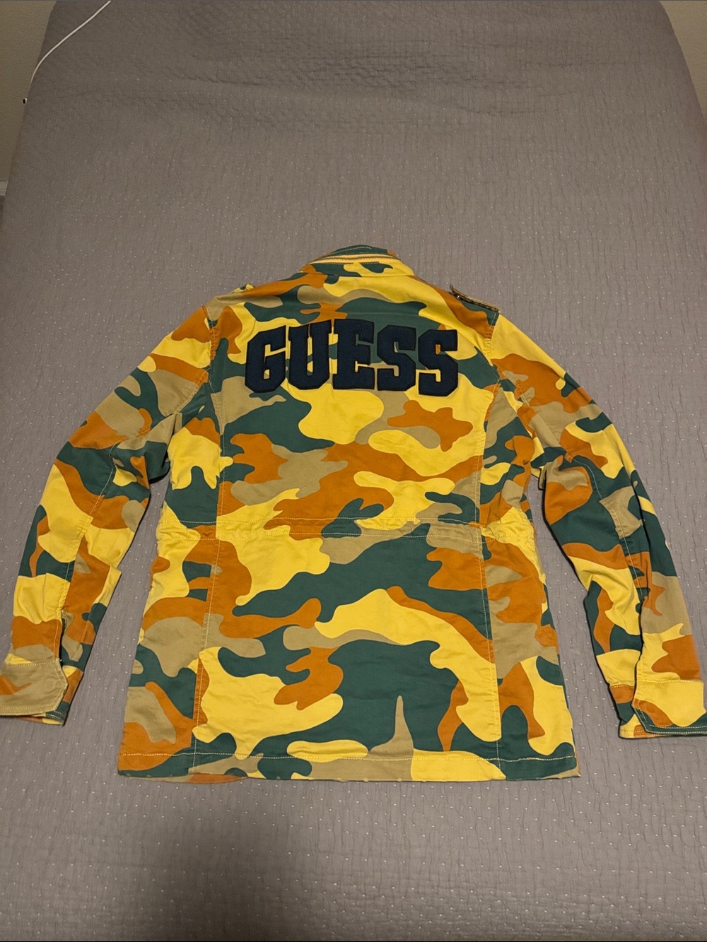 Guess Camo Jacket w/ Logo Design